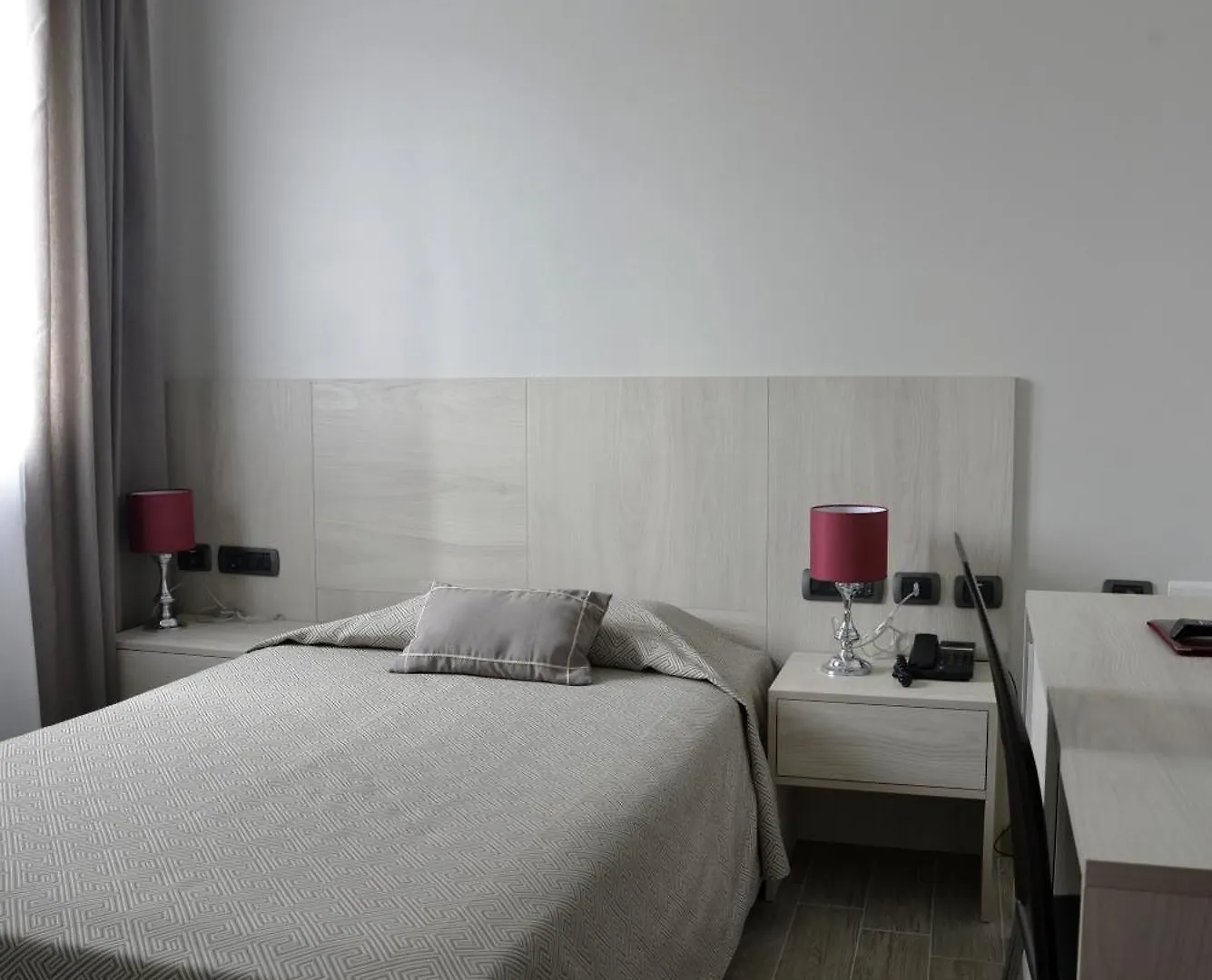 Hotel Ulivi 파라티코