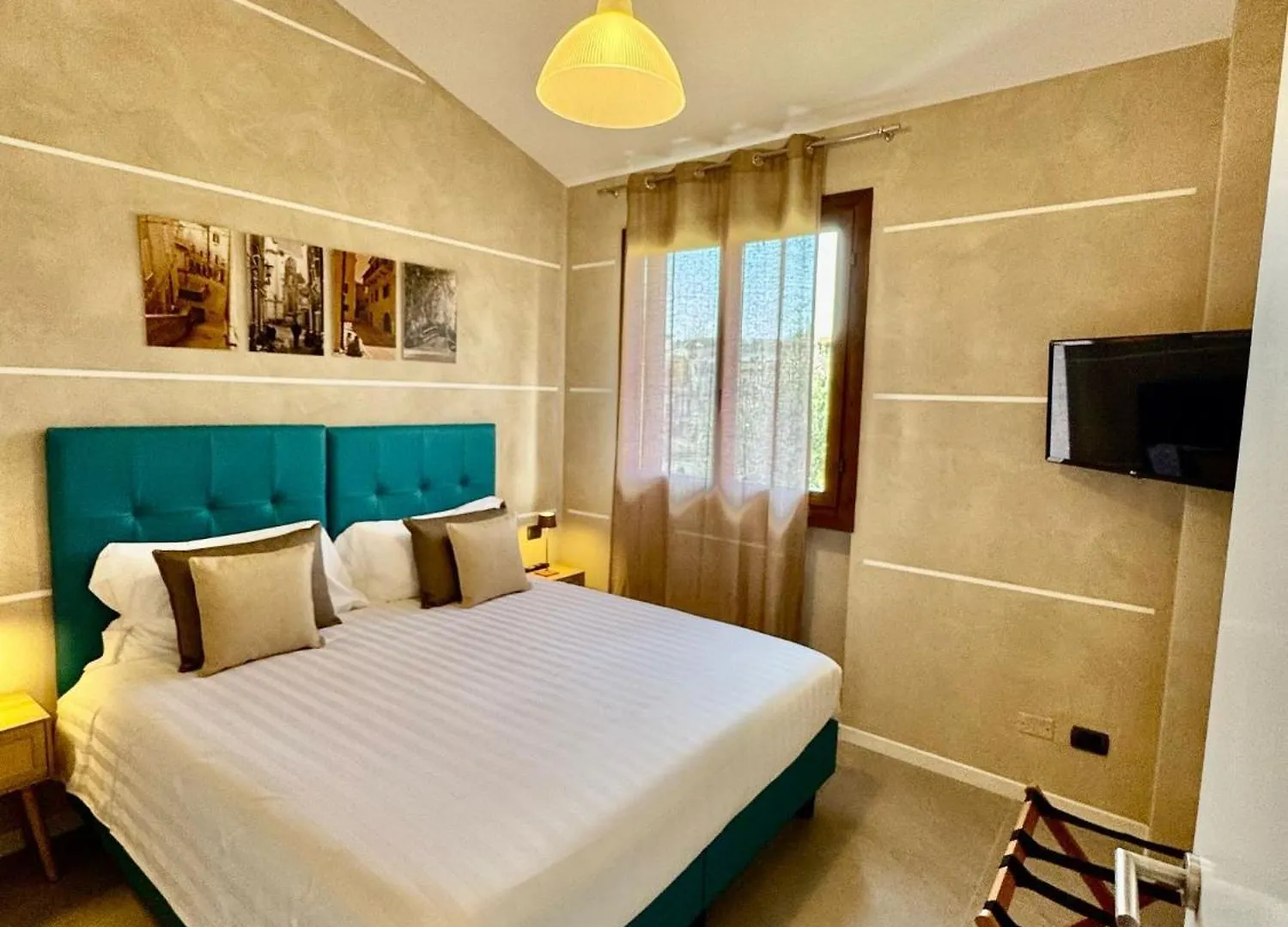 Hotel Ulivi Paratico 4*,  Italy